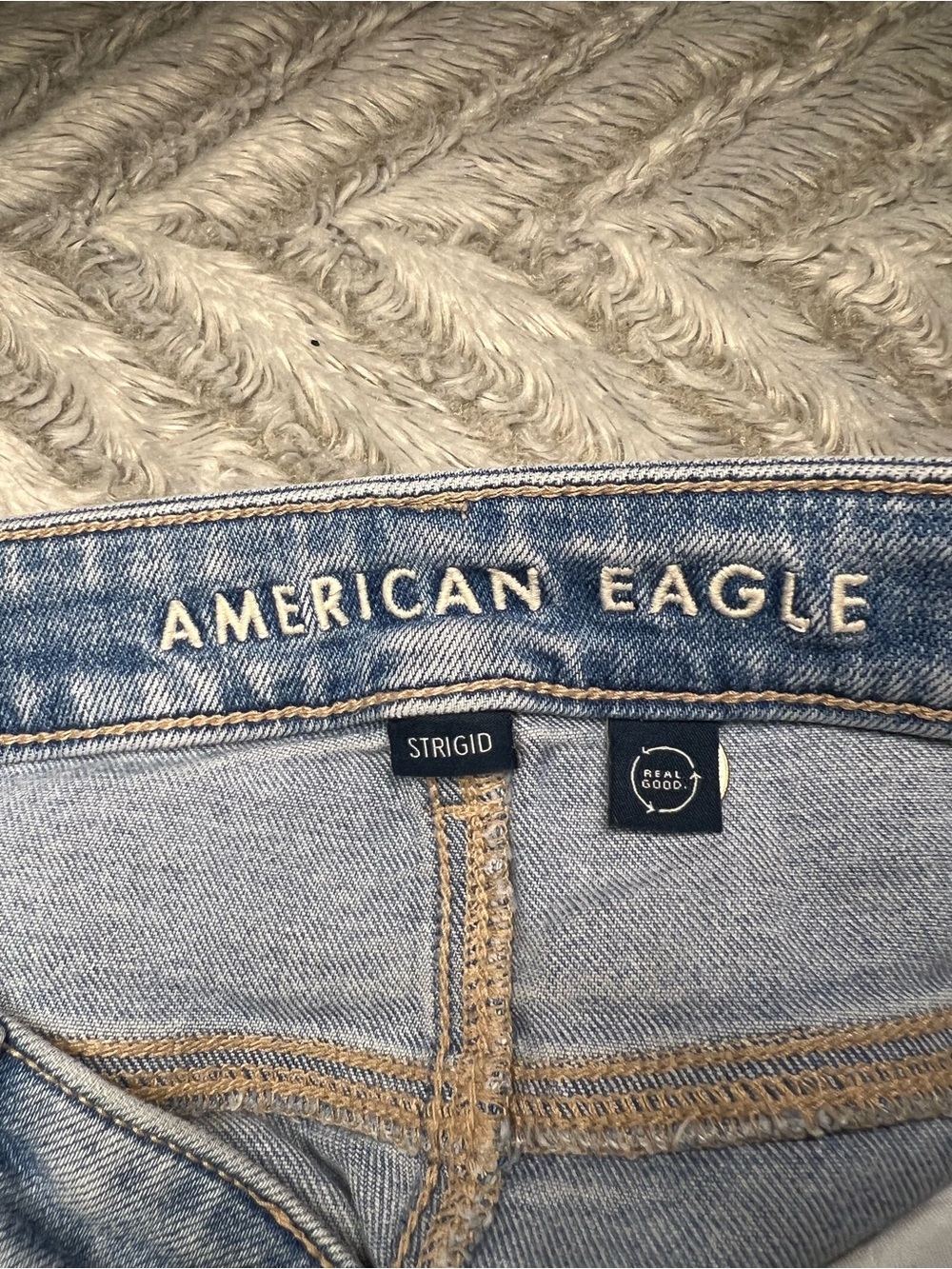 American Eagle Outfitters Women’s Light Blue Skinny Jeans - STRIGID
